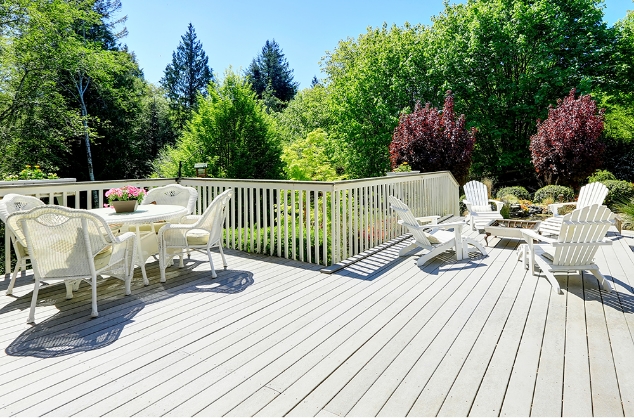 Fabrication d'un patio en bois