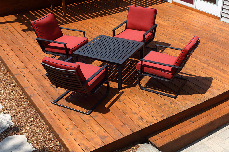 Terrasse patio de bois traité à Longueuil